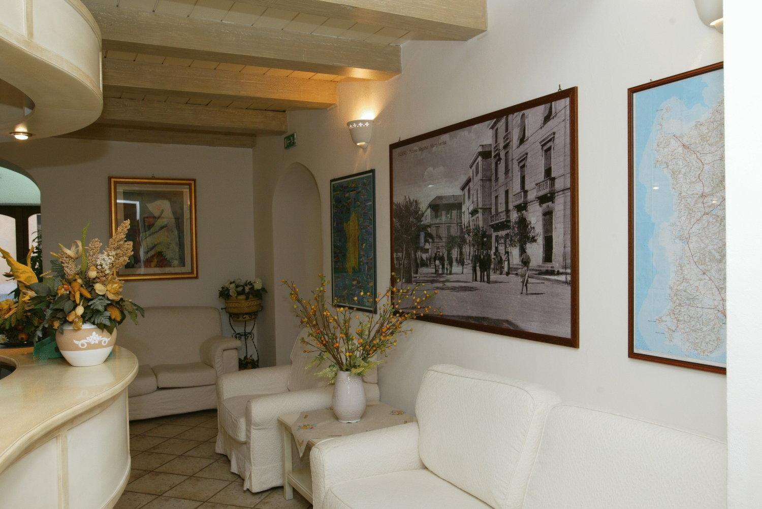 Hotel Cavour Olbia Exterior photo